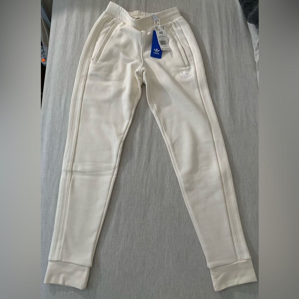 Brand New Men’s Adidas Originals Adicolor Non-dye Track Pants Cream XS